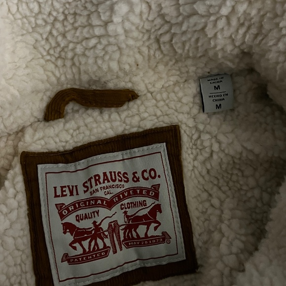 Levi’s Corduroy Sherpa Trucker Jacket - Picture 3 of 3